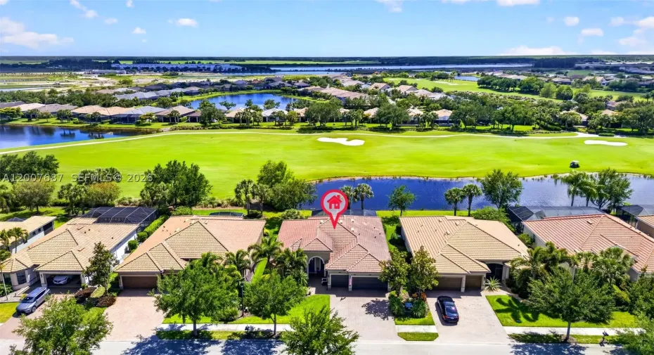 PREMIUM GOLF & LAKE FRONTAGE ON 10th HOLE OF PANTHERS RUN In Del Webb Gated Community