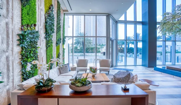 851 NE 1st Avenue 812 Miami