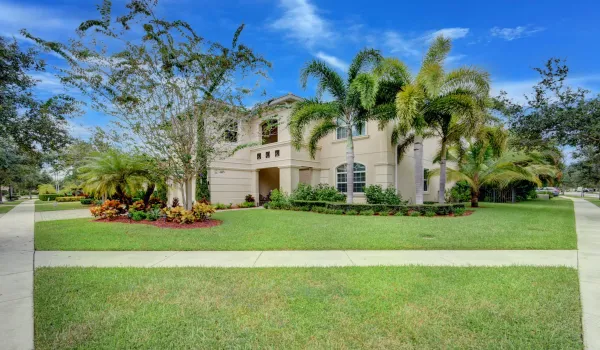 8625 Wellington View