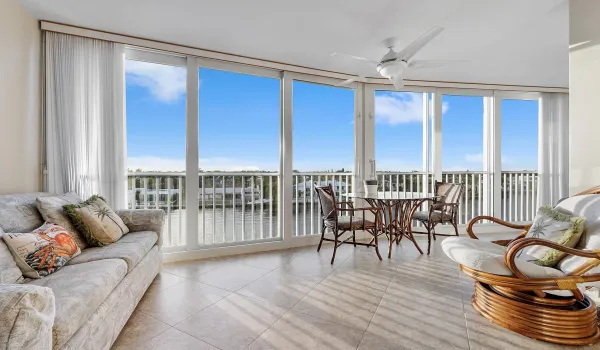 3310 S Ocean Blvd u629_013