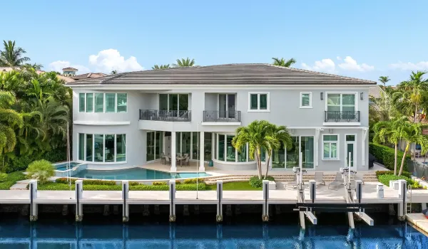 Dock 863 Enfield Street