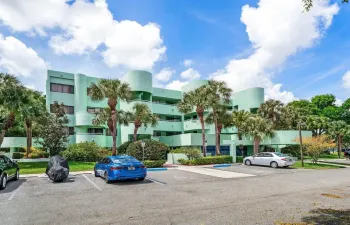 001-5884MorningstarCircle-205-DelrayBeac