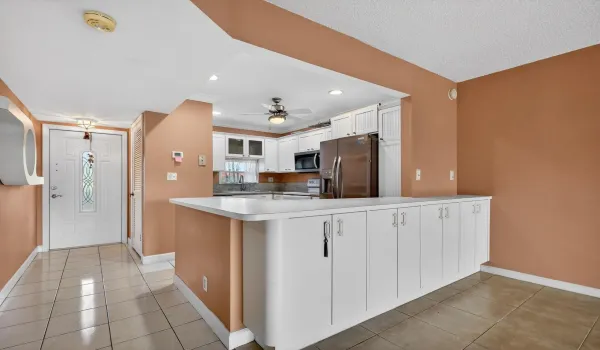 Kitchen/Island