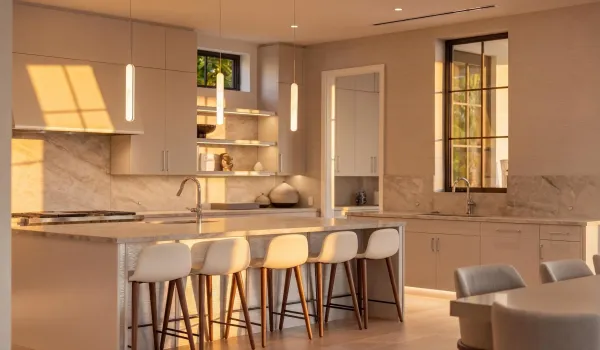 KITCHEN TWILIGHT