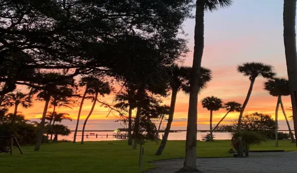 SUNRISE RIVER VIEWS