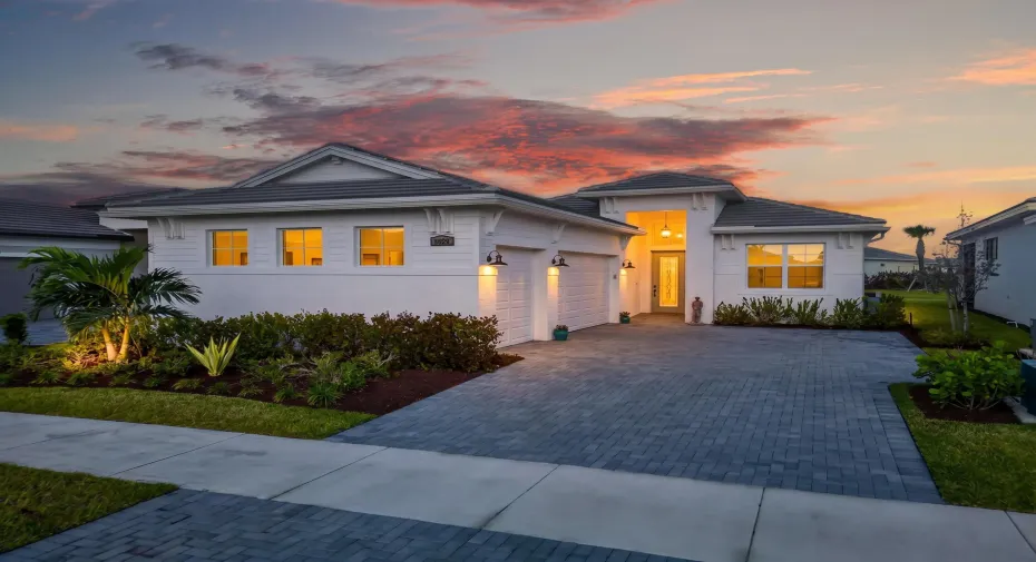 8629 SW Cantante Way