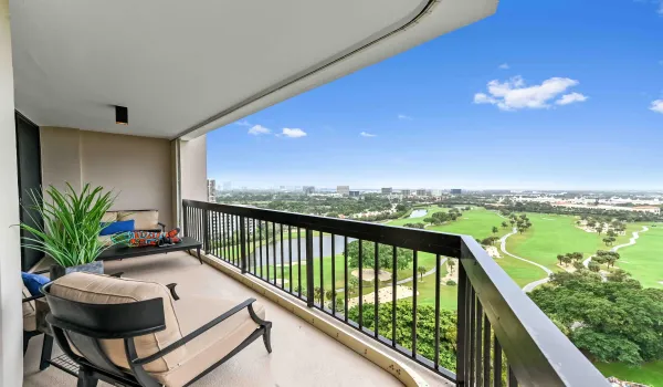34 balcony 04