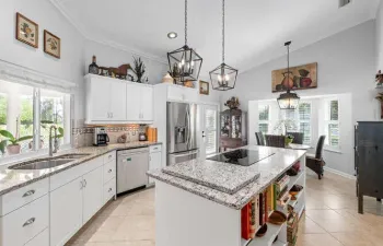 Kitchen 2760 Appaloosa Trail-small-034-0