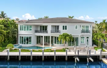 Dock 863 Enfield Street