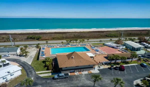 Pool and ocean