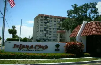 Island Club Condo