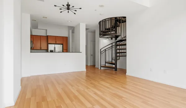 801-S-OLIVE-AVE-UNIT-425-33401-004