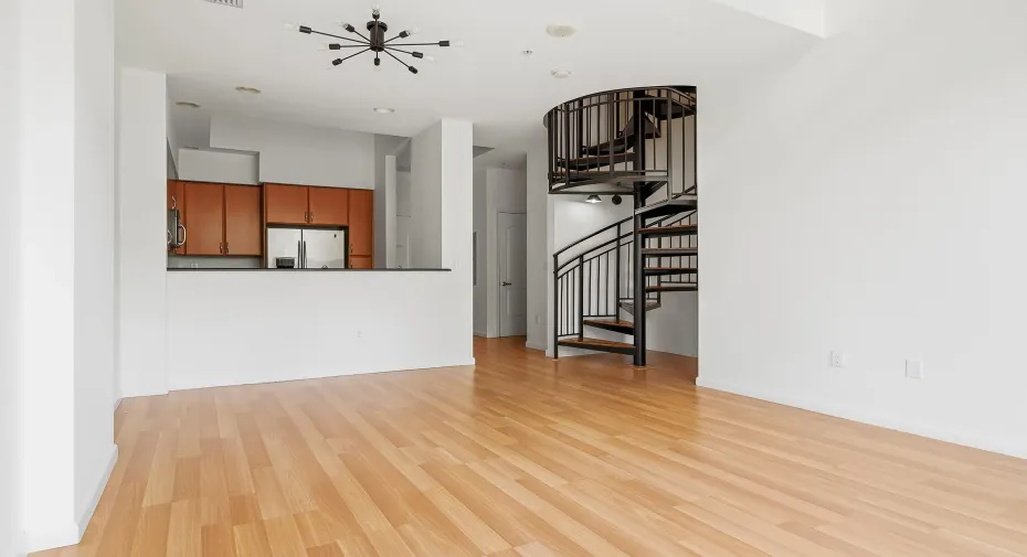 801-S-OLIVE-AVE-UNIT-425-33401-004