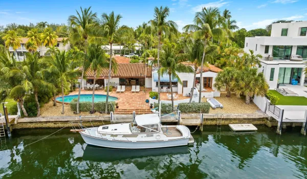 105' Waterfront