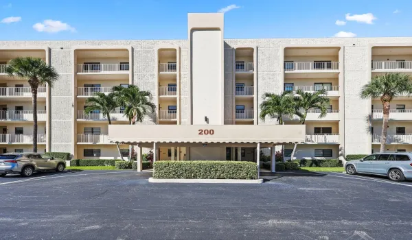 200 intracoastal - 2.jpg-SMALL