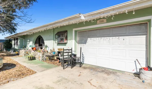 712 Bianca Dr NE_025