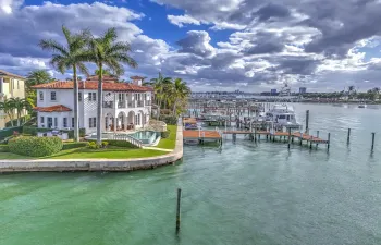 2775LakeDr-84