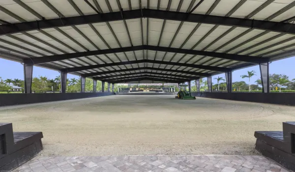 4985 Stables Way 077