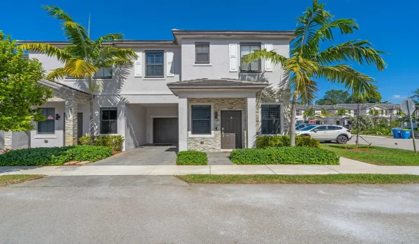 1-web-or-mls-524SW19thWy-1