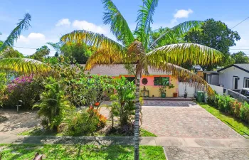 Front View 112 San Juan Dr