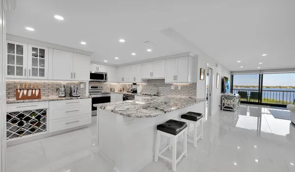 gourmet kitchen