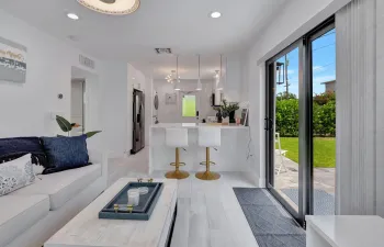 Cottage Living in East Delray
