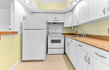 10 Kitchen 01