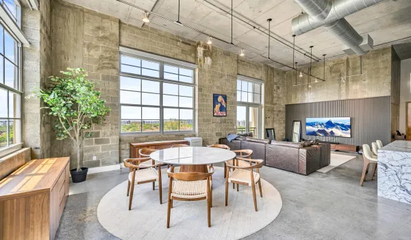 444 NW 1ST AVE #602--15