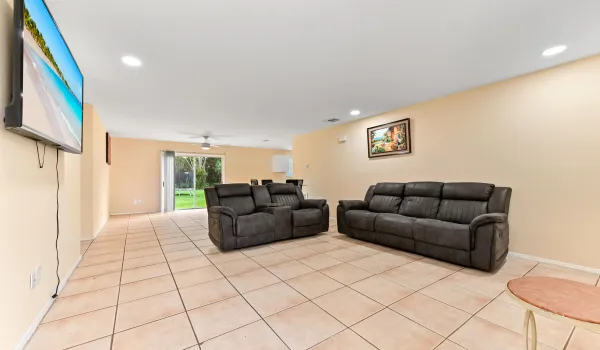 03 living room 01
