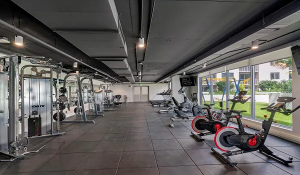 Old Town Square Apartments 200 NE 1st Av