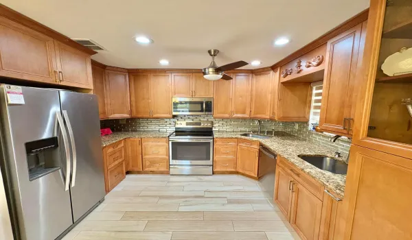 all wood kitchen cabinets