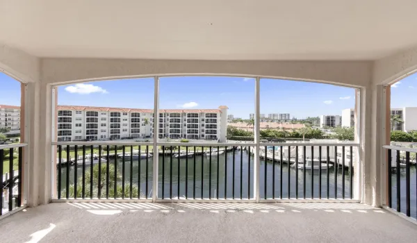 2871 N Ocean Blvd V443 Boca-large-011-00