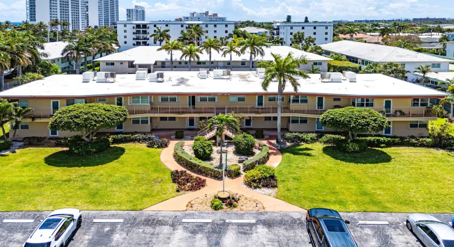 930 Osceola Dr
