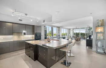 009-701Southeast21stAvenue-301-Deerfield