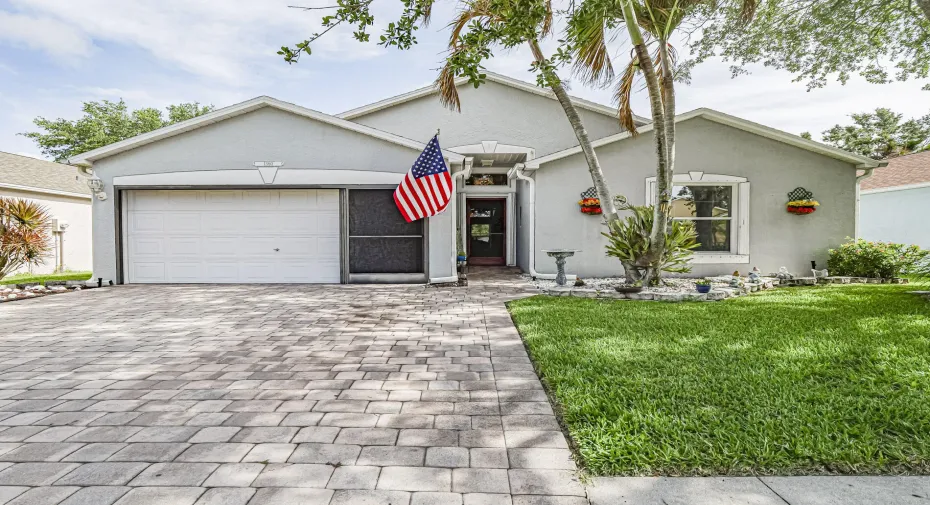 6 Waterford Lakes