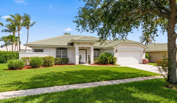 BEAUTIFUL 4BR/2BATH SINGLE FAMILY HOME