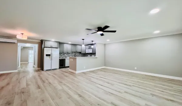 LUXURIOUS IN 55+ CENTURY VILLAGE