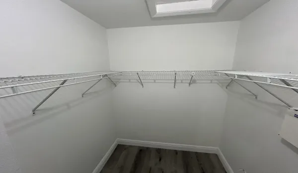 Bed1Closet