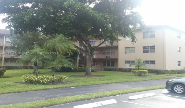 PARKING IN RIGHT FRONT