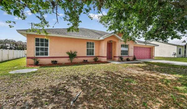 1218SWCenturyAve(5)