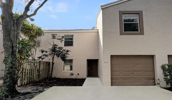 MLS_PalmBeach_Cropped_Driveway