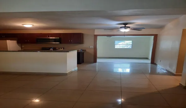 Kitchen & Dining Area