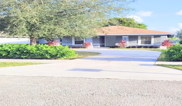 524 STREET VIEW