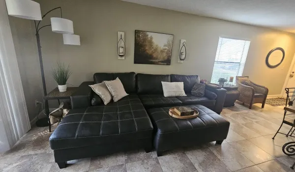 M139 LIVING ROOM 2