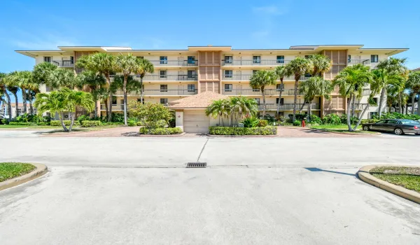 2401 Marina Isle