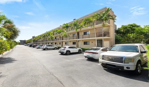 001-3605SouthOceanBoulevard-229-SouthPal