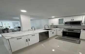 OPEN KITCHEN
