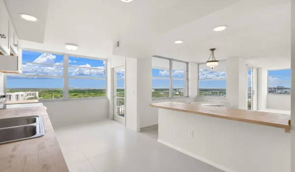 6-web-or-mls-18011 Biscayne Blvd 1704, A
