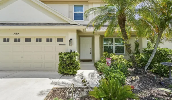 3189 SW Solitaire Palm Dr