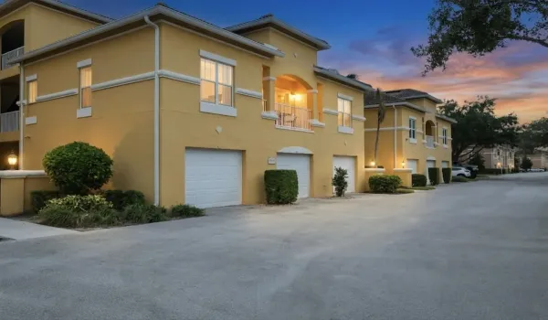 5015 Fairways CIR 107
